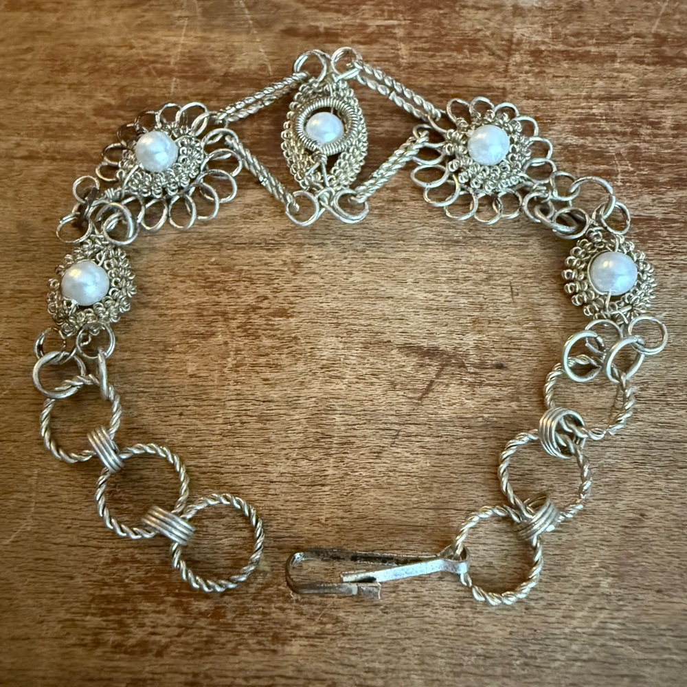 Delicate Silver Tone and Faux Pearl Bracelet